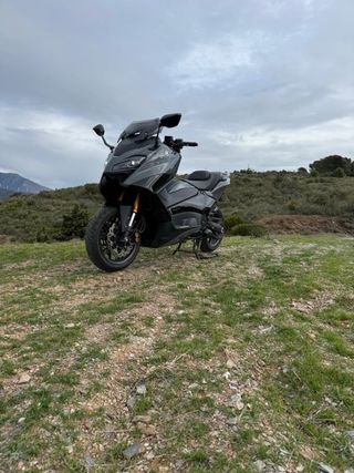 Tmax 560 Tech max 2022