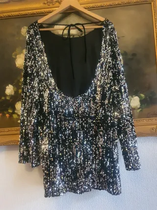 Vestido lentejuelas negro y plateado