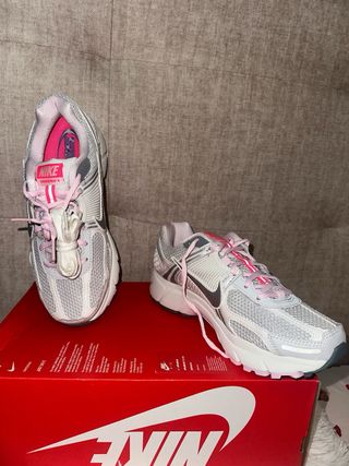 Zapatillas Nike Vomero 5 Mujer Talla 40,5