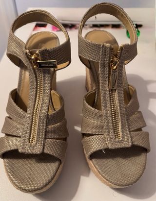 Sandalias Cuña Michael Kors Doradas T39