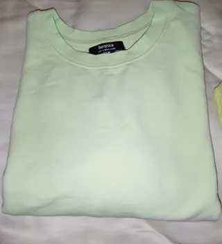 Sudaderas lote 4 unidades, M. Bershka. OFERTA
