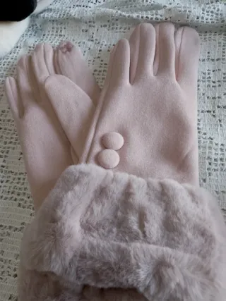 Guanti rosa cipria con bottoni