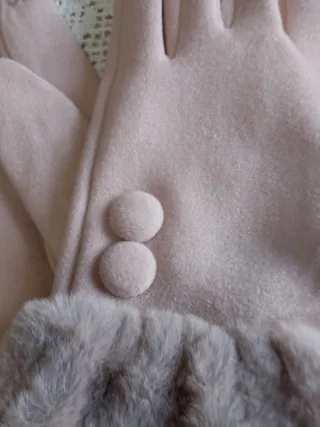 Guanti rosa cipria con bottoni