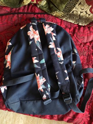 Mochila Roxy floral azul y rosa