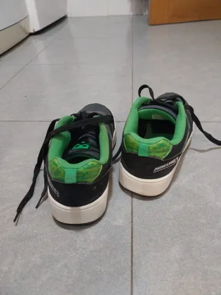 Zapatillas Minecraft Grises y Verdes