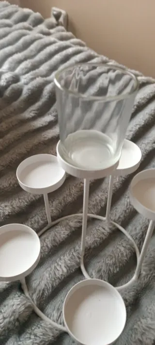 Portacandele in metallo e vetro bianco