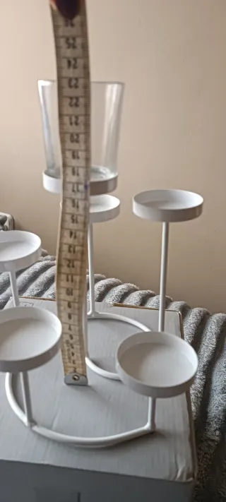 Portacandele in metallo e vetro bianco