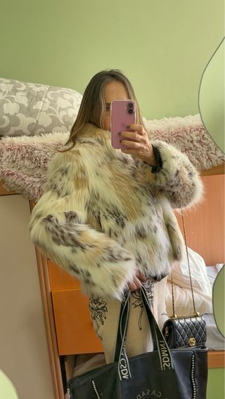 Abrigo corto de pelo