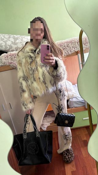 Abrigo corto de pelo