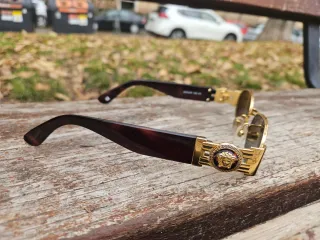 Gafas de sol Versace doradas y marrones