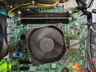 DELL PowerEdge T140 servidor 3,5 GHz 8 GB Torre