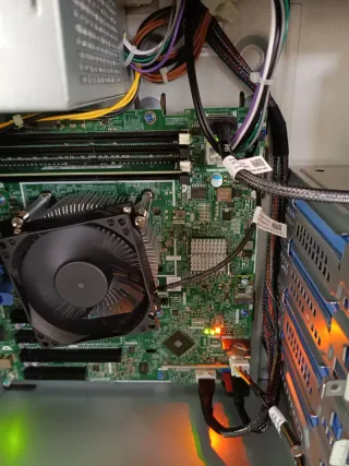 DELL PowerEdge T140 servidor 3,5 GHz 8 GB Torre