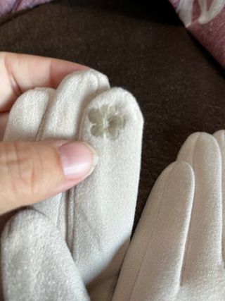 Guanti donna beige con bottoni