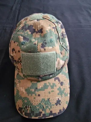 Gorra táctica camuflaje.