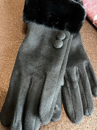 Guanti neri donna con dettaglio bottoni