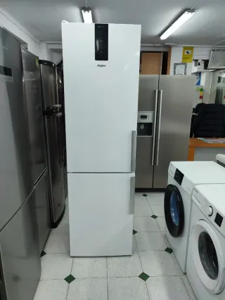 Nevera Whirlpool Clase E 202.7x60cm con garantia