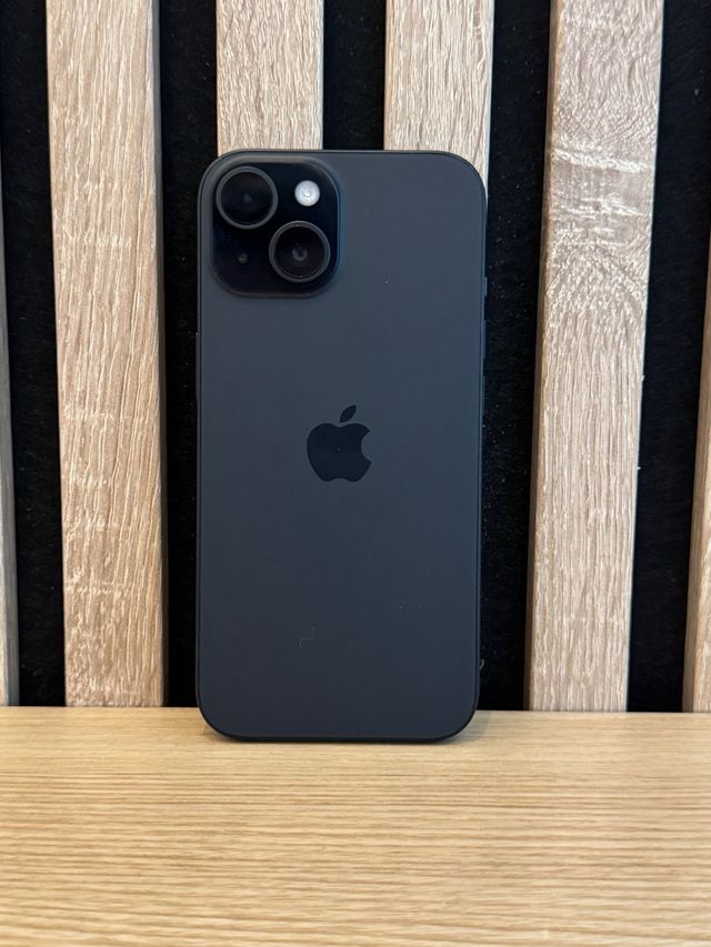 iPhone 15 Nero
