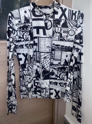 Camiseta manga larga cómic blanco y negro