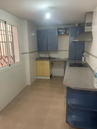 Piso bajo en Fuengirola con patio privado