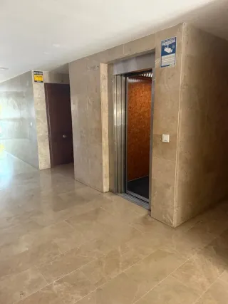 Piso bajo en Fuengirola con patio privado