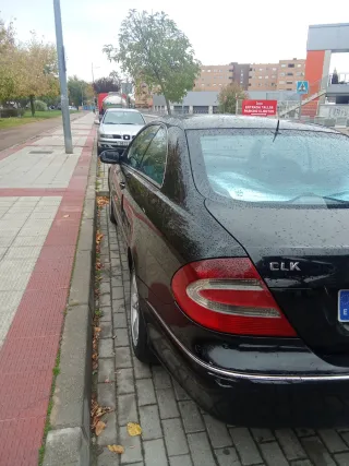 Mercedes-Benz  CLK 2002