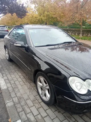 Mercedes-Benz  CLK 2002