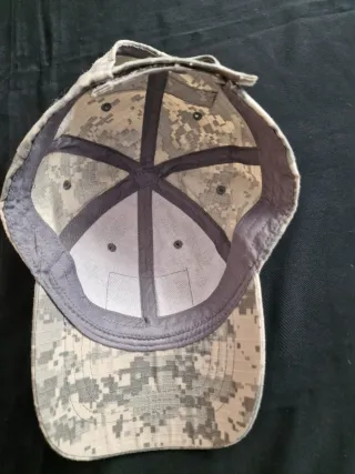 Gorra táctica camuflaje beige y gris