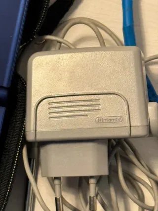 Lote Nintendo Dsi + cargador + auriculares + funda