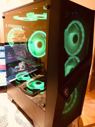 PC Gaming MSI CPU i7 32GB RAM 8GB GPU