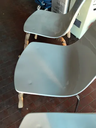 4 sedie bianche moderne