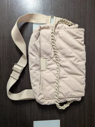 Bolso de hombro Mango beige acolchado