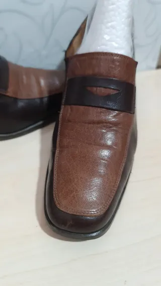 Zapatos de piel marrones