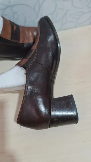 Zapatos de piel marrones