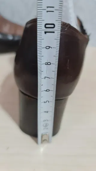 Zapatos de piel marrones