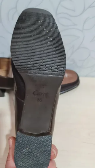 Zapatos de piel marrones