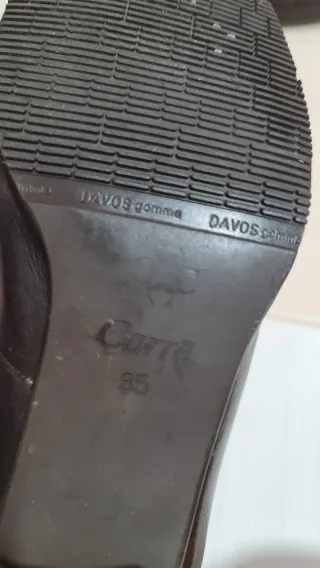 Zapatos de piel marrones