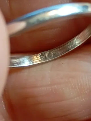 Anillo Plata Ley Ojo granate