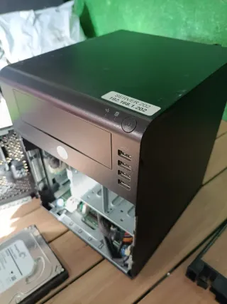 Hp ProLiant MicroServer N54L 2012GB - 8 GB RAM