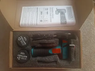 Amoladora 12V con 2 baterías y cargador