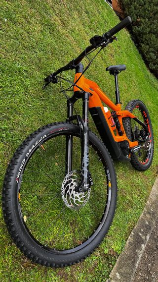 Haibike Allmtn 4 Carbono Motor Bosch , talla M .