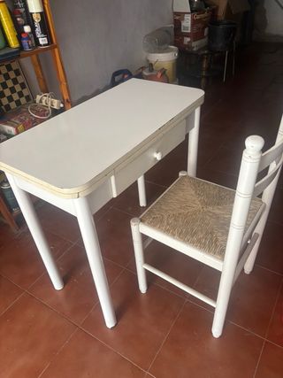 Conjunto mesa y silla cocina madera