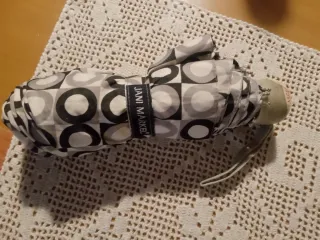 Paraguas Jani Markel bolsillo gris y blanco