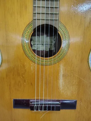 Guitarra Clásica Artesanal Antigua