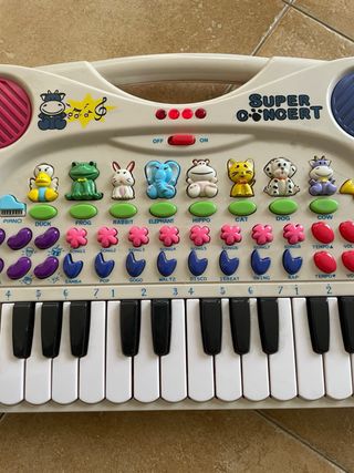 Lote Juguetes Bebé: Piano y Perro