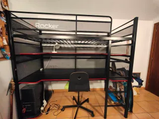 Litera Roccker con Escritorio Negro y Rojo