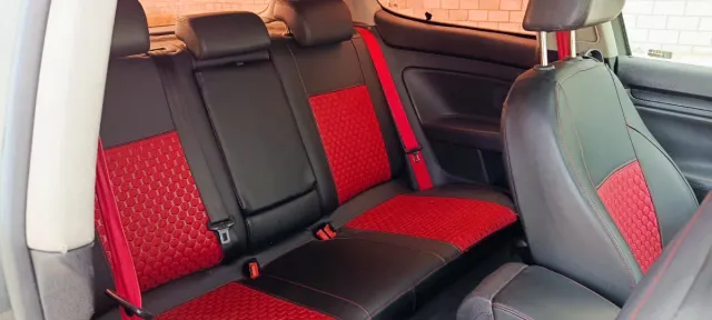 Volkswagen Golf 2004