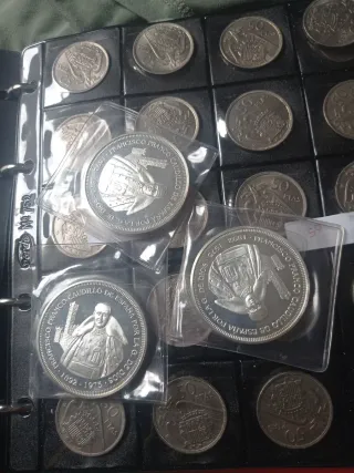 Monedas de plata y álbum español