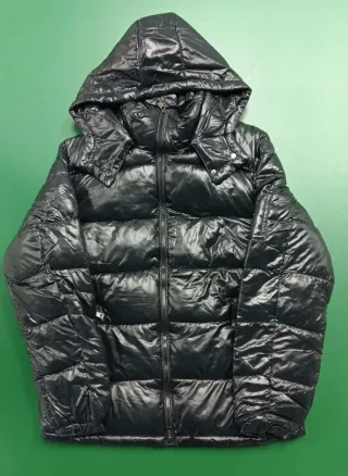 Abrigo Moncler Negro con Capucha