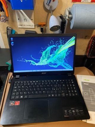 Acer Aspire 3 Ryzen 7 SSD 16 gb ram ddr4