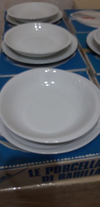 Set piatti in porcellana